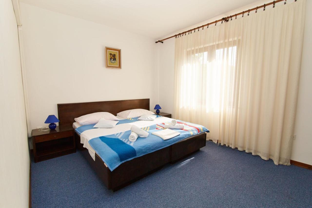 Apartments And Rooms With Parking Space Crikvenica - 19125 Exterior foto